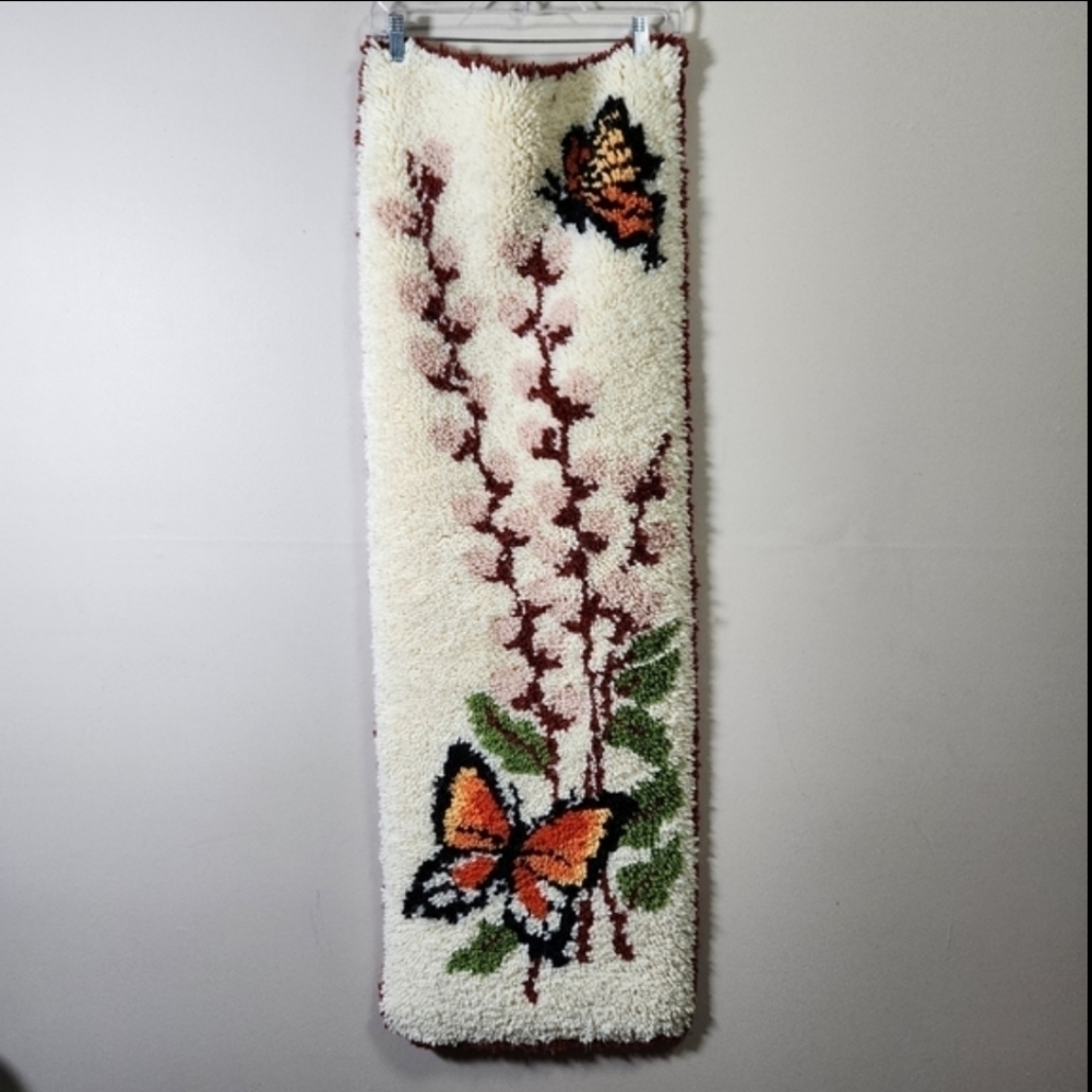 Vintage hand-made crochet floral with buttufly rectangular rug/mat/runner